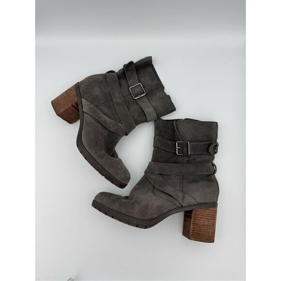 Clarks Womens Gray Malvet Doris Suede Block Heel Buckled Ankle Boots Size 9 - Picture 1 of 7